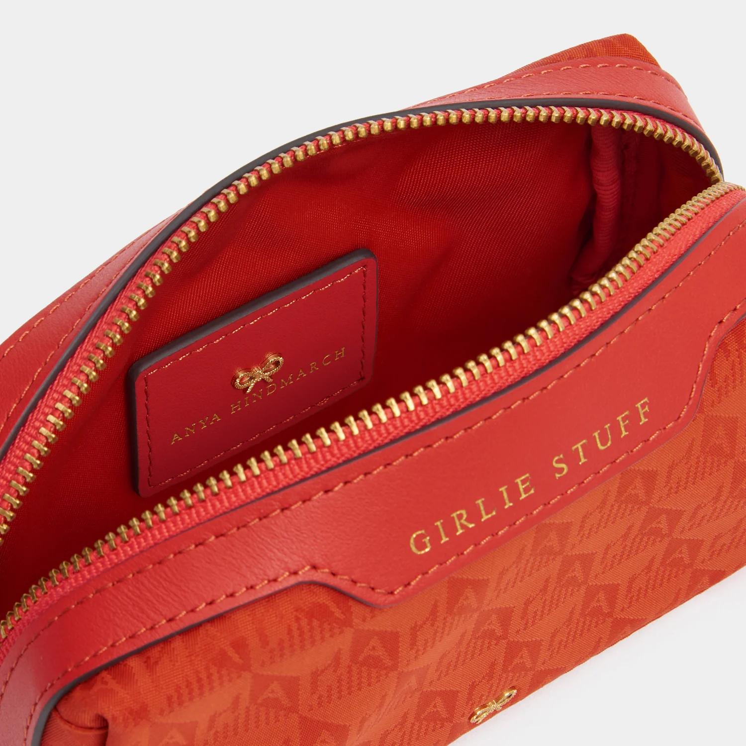 Logo Girlie Stuff Pouch - Image 6