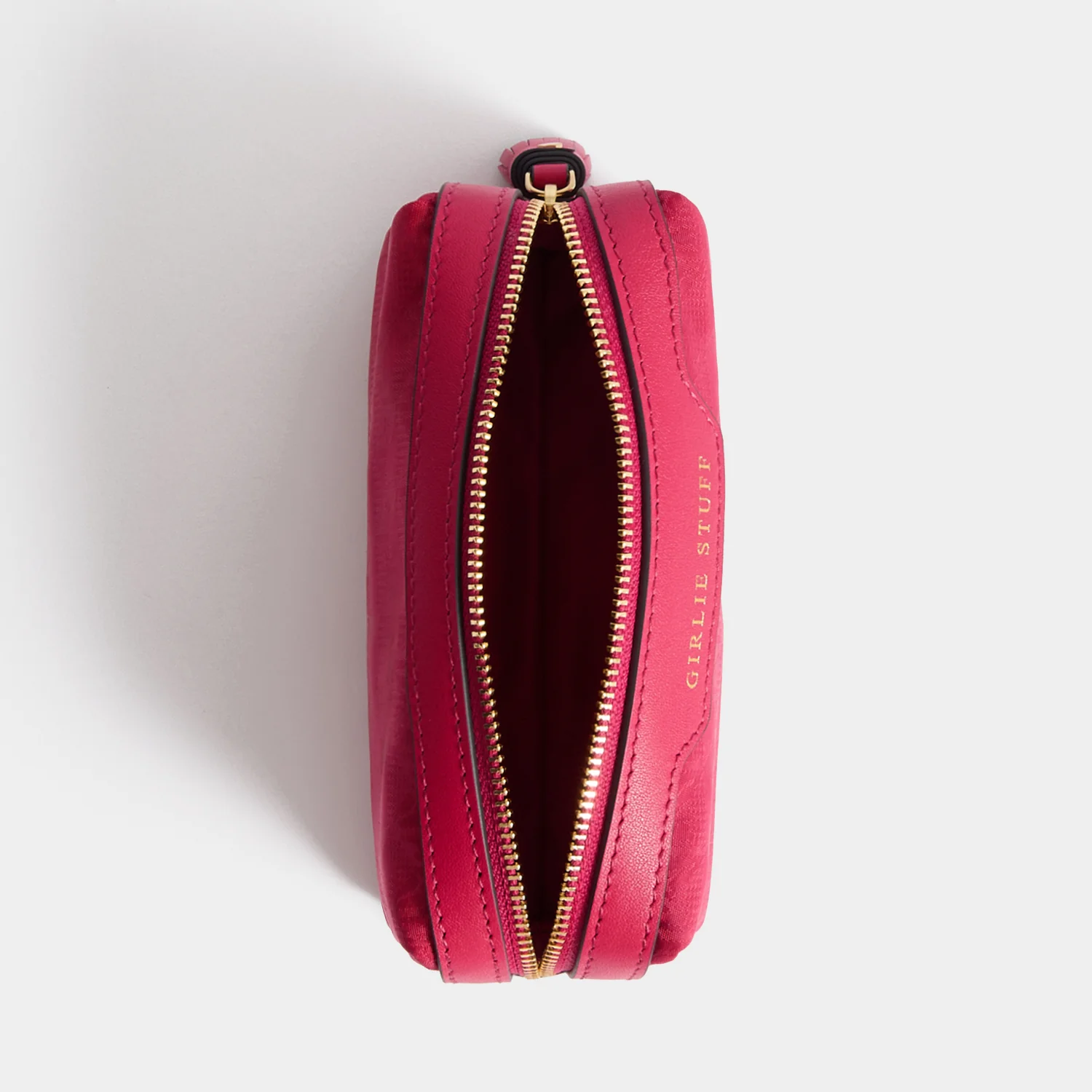 Logo Girlie Stuff Pouch - Image 7