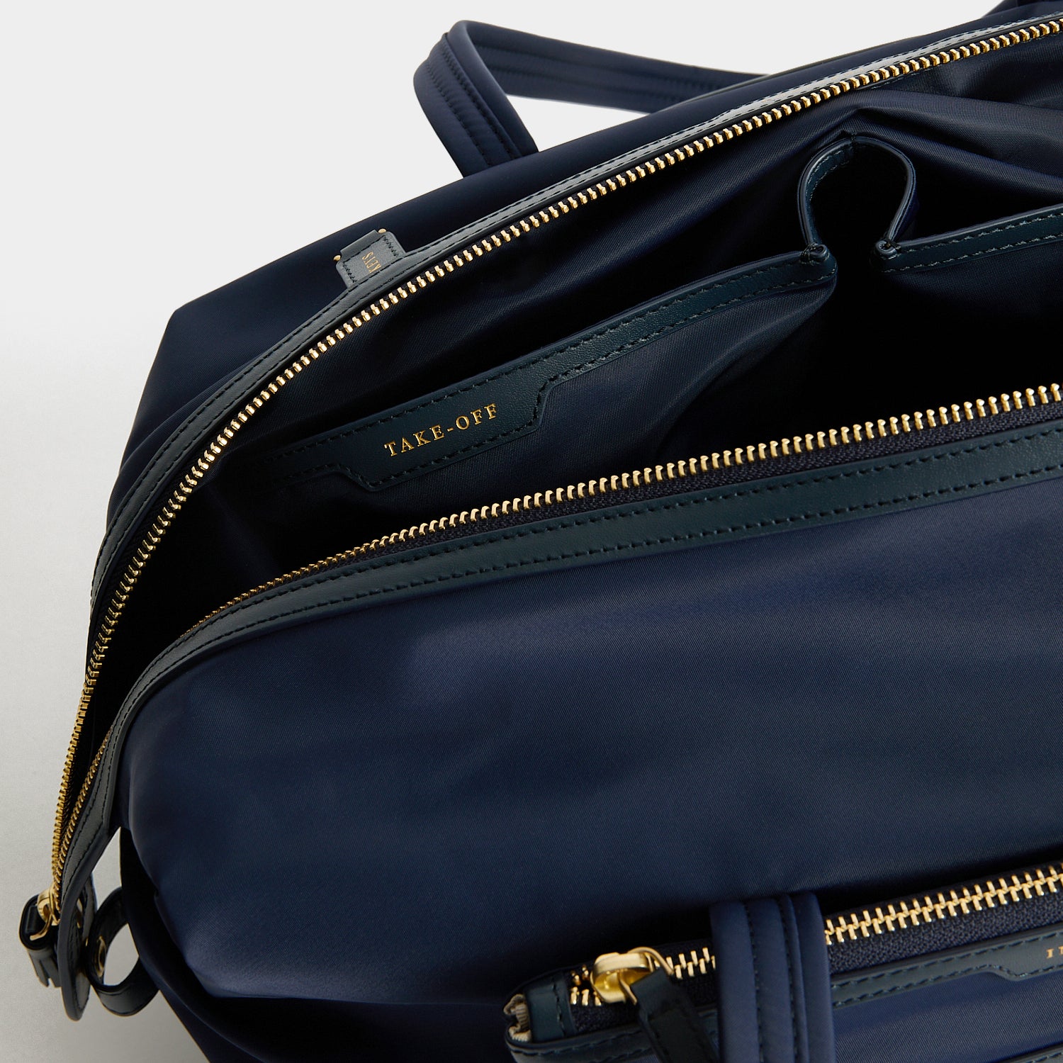 In-Flight Travel Bag - Image 9