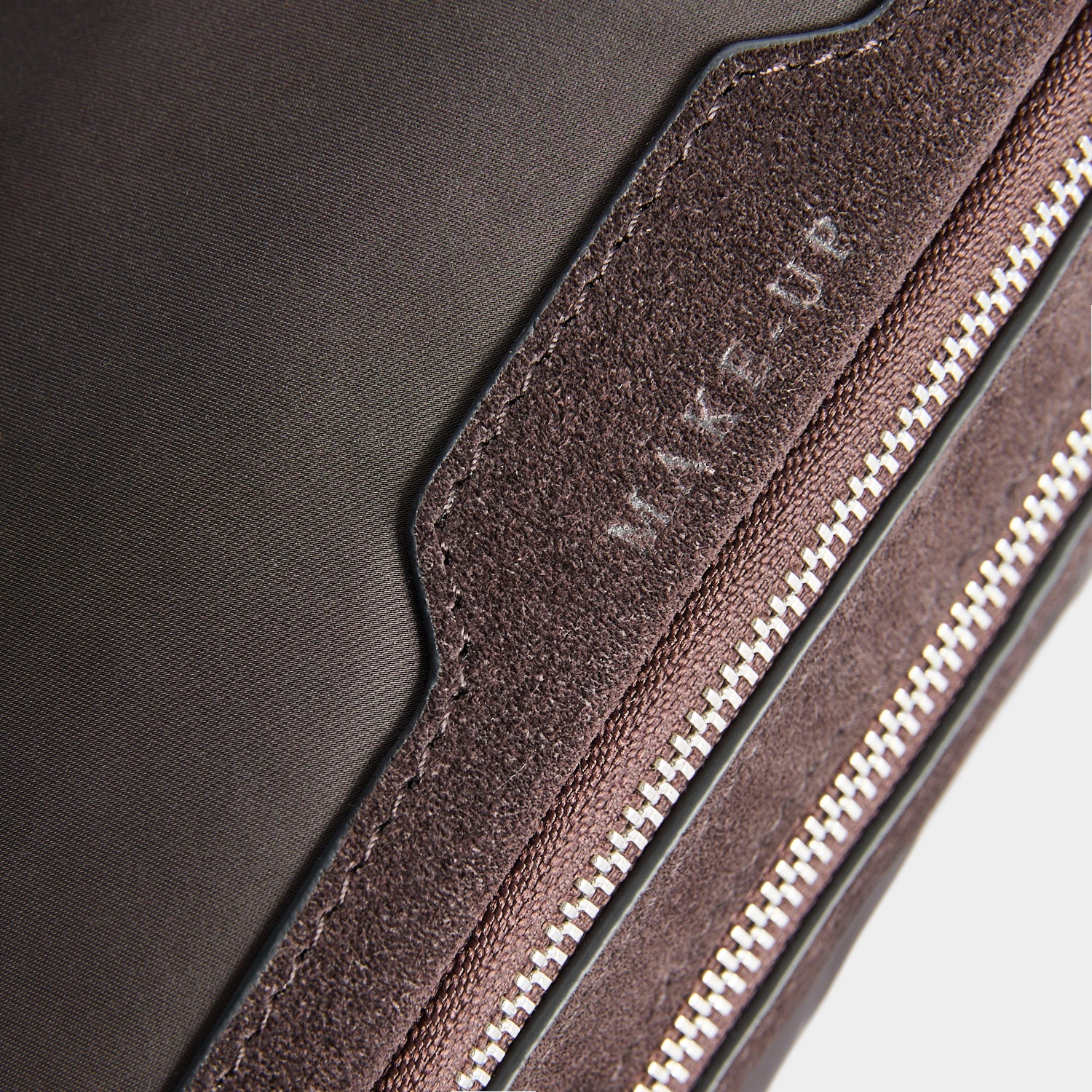 Large Make-Up Pouch - Image 5