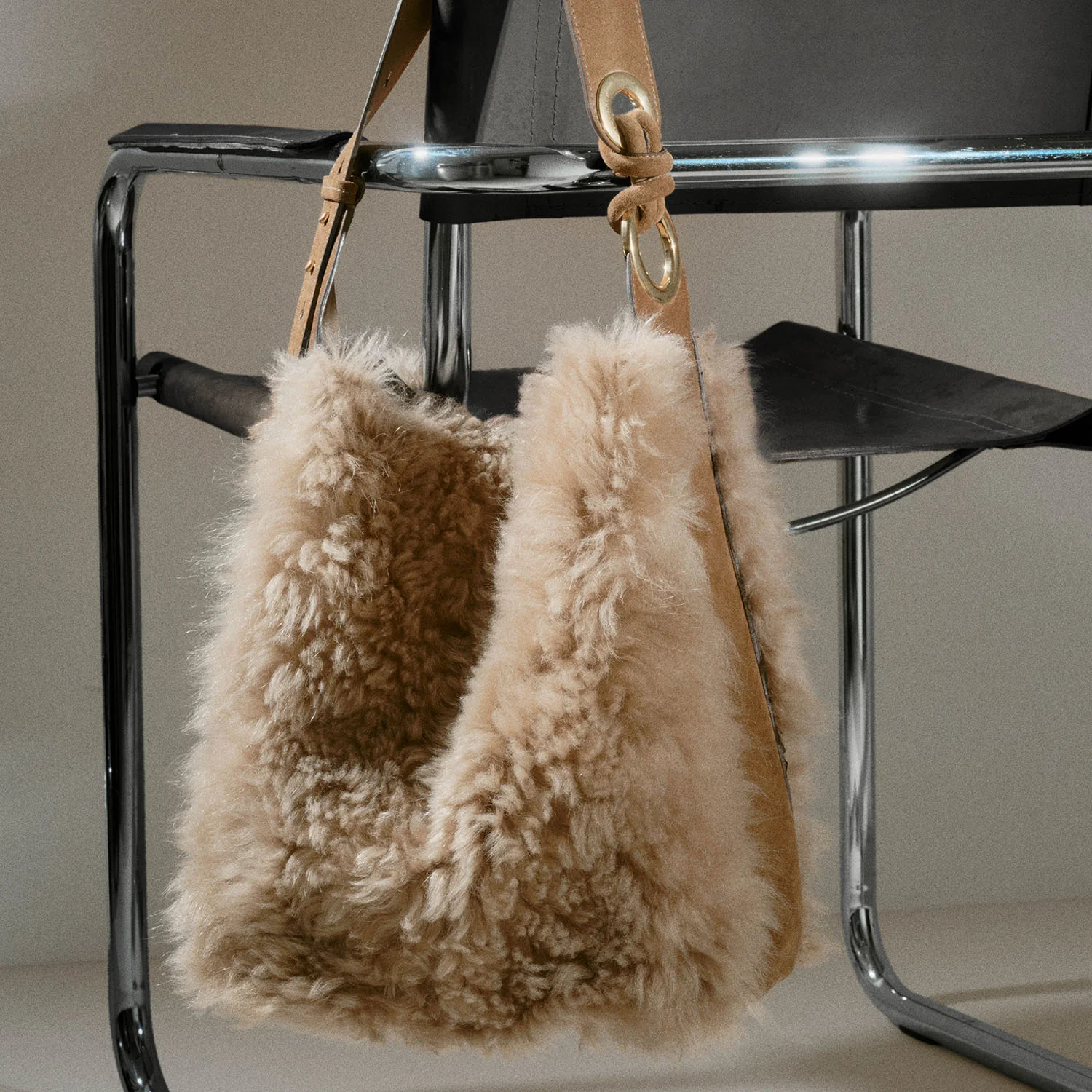 Ringo Shearling Shoulder Bag - Image 3