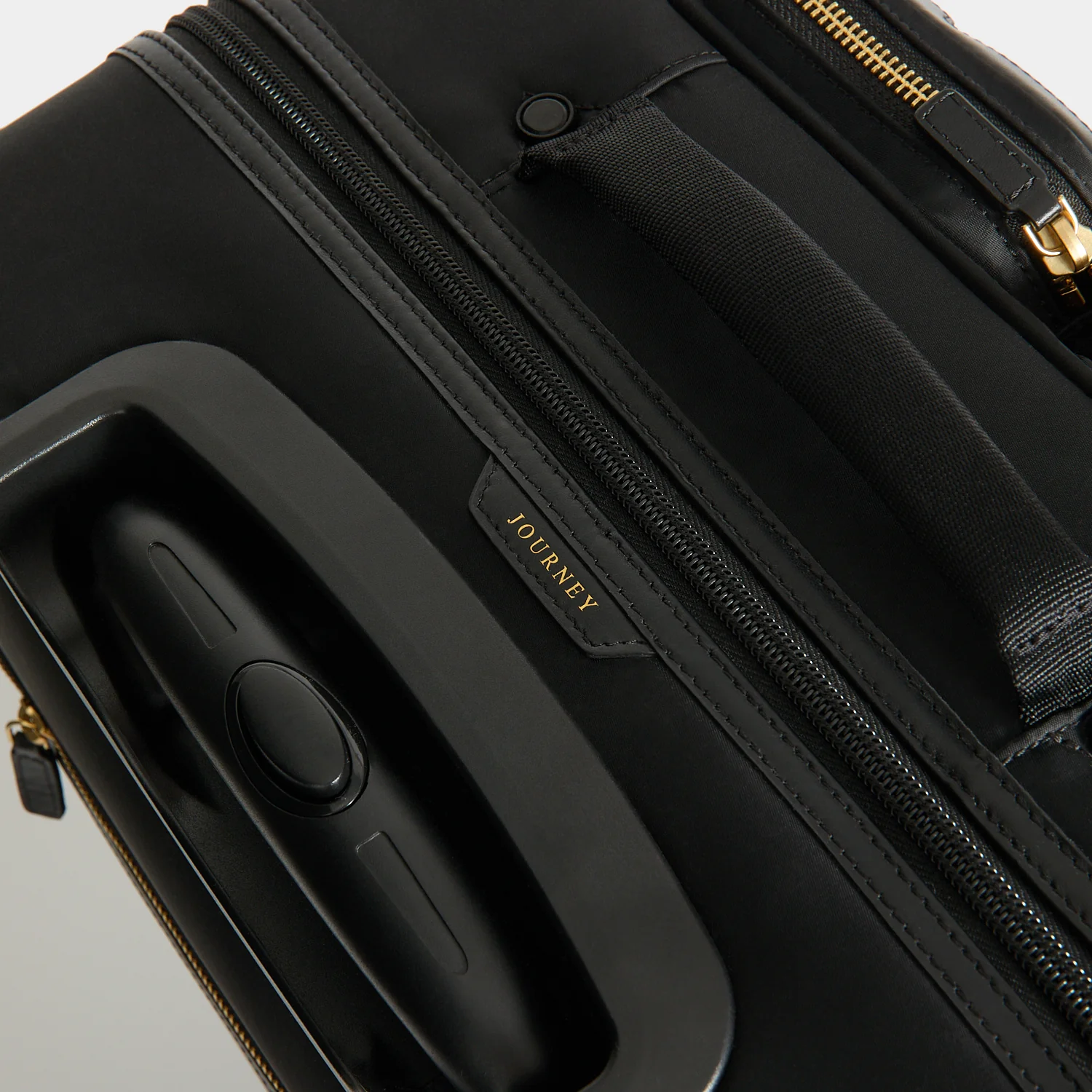 Short-Haul Suitcase - Image 12