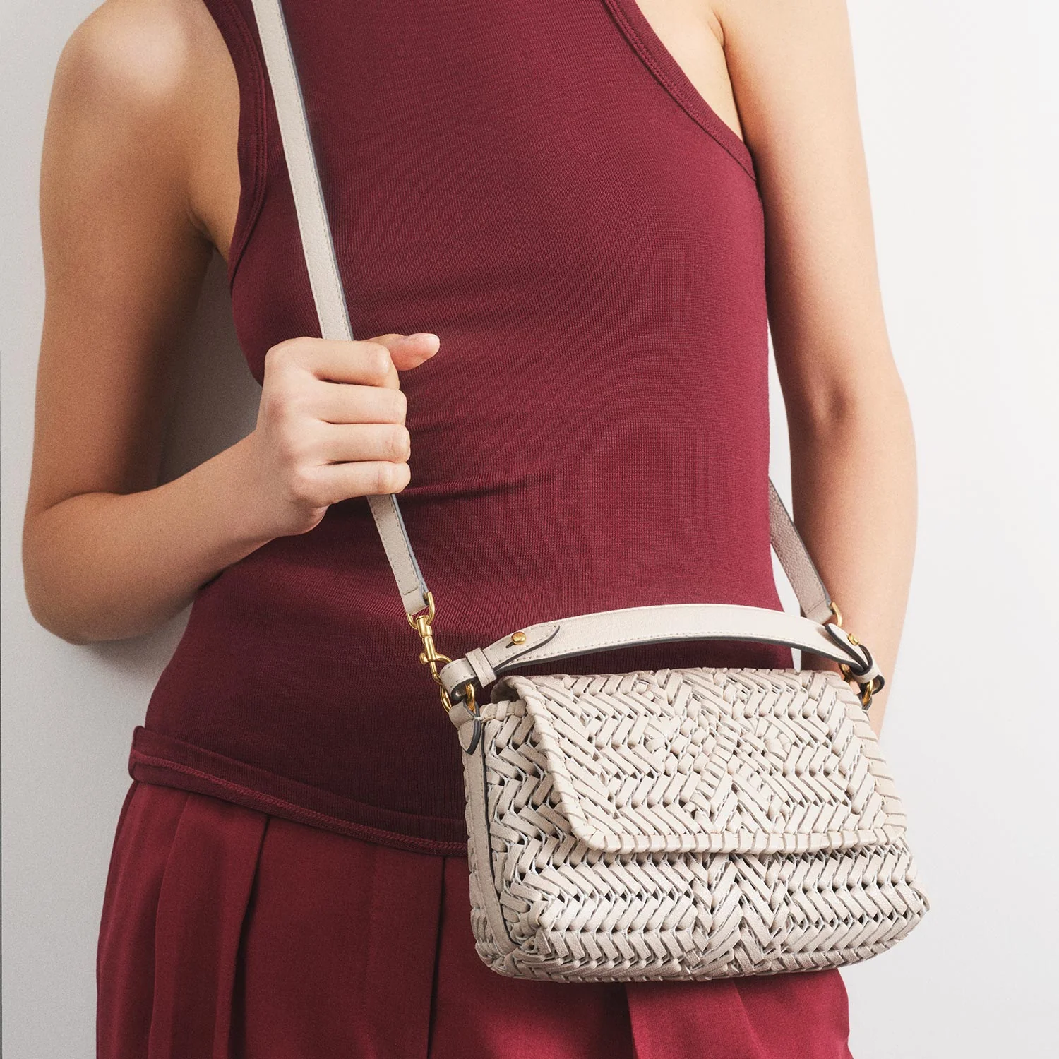 Neeson Cross-body - Image 4