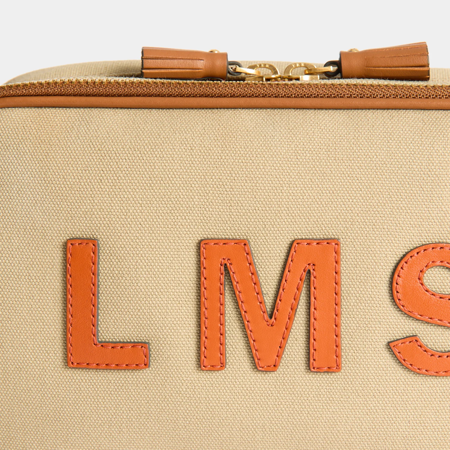 Bespoke Walton Wash Bag - Image 3